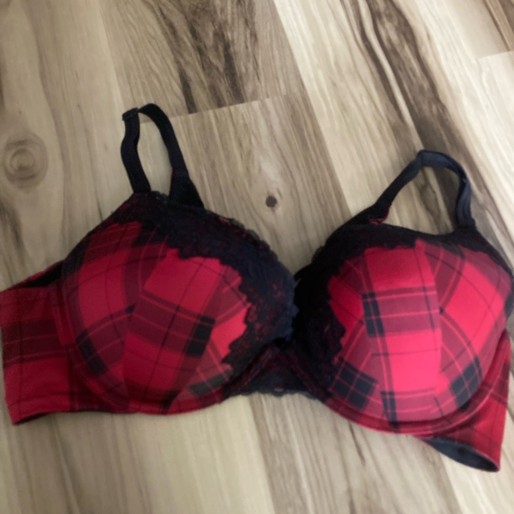 Torrid Curve Bra Women 42D Red Plaid XO Plunge Push Up Underwire Sexy Comfy Fun